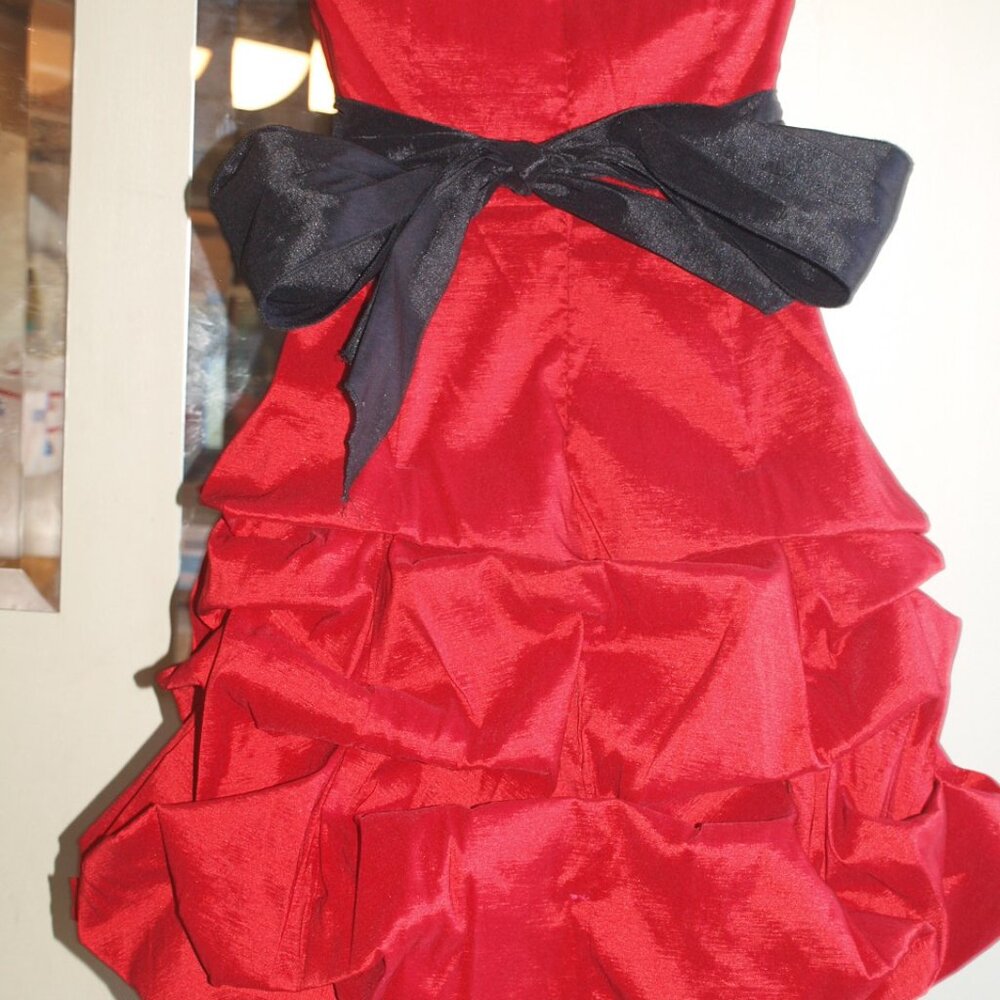 Short Red DRESS Size 5 By Pompous Girl  Used for photo shoot - Picture 6 of 11